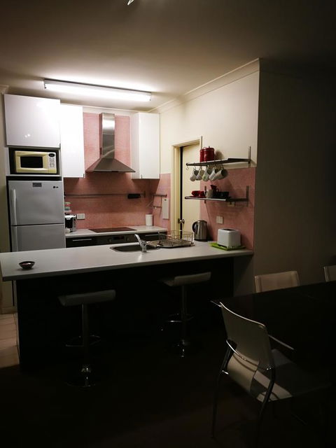 Superb 2 BR East Perth Apartment Location Comfort Space 1 - Accommodation BNB 5