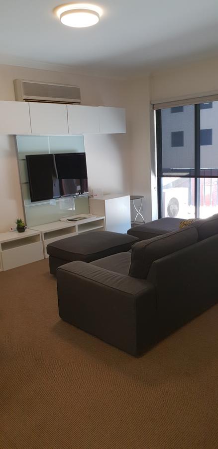 Superb 2 BR East Perth Apartment Location Comfort Space 1 - Accommodation BNB 3