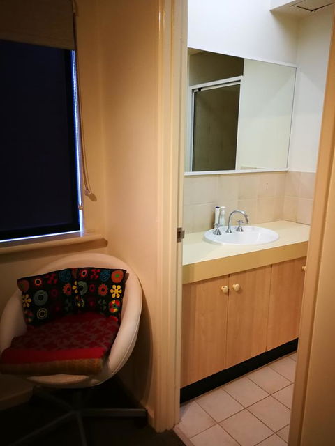 Superb 2 BR East Perth Apartment Location Comfort Space 1 - Accommodation BNB 10