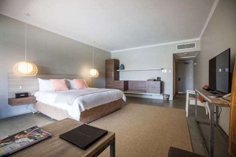 The Marina Hotel - Mindarie - Accommodation BNB 4