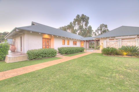 Moana Spa Villas - Prime Yallingup Location - Accommodation BNB 1