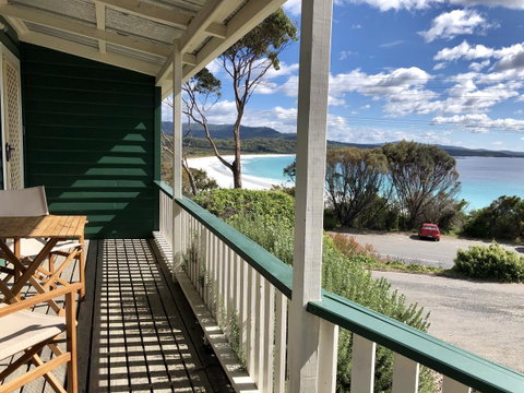 BINALONG BEACH COTTAGE Beachfront At Bay Of Fires Next To Restaurant - Accommodation BNB 1