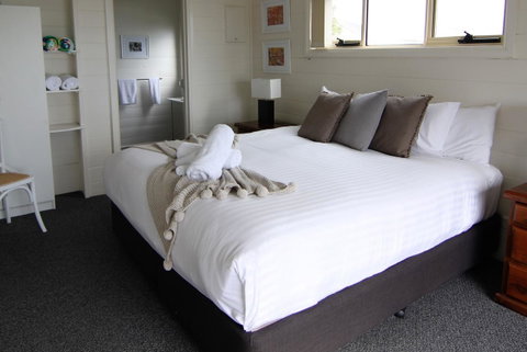 BINALONG BEACH COTTAGE Beachfront At Bay Of Fires Next To Restaurant - Accommodation BNB 15