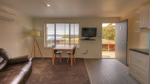 Sweetwater Villas - Accommodation BNB 5