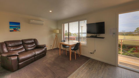 Sweetwater Villas - Accommodation BNB 3
