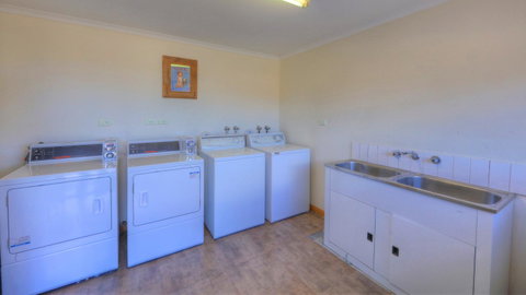 Sweetwater Villas - Accommodation BNB 9