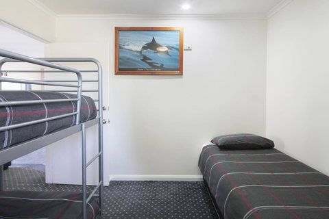 Georges Bay Apartments - Accommodation BNB 33