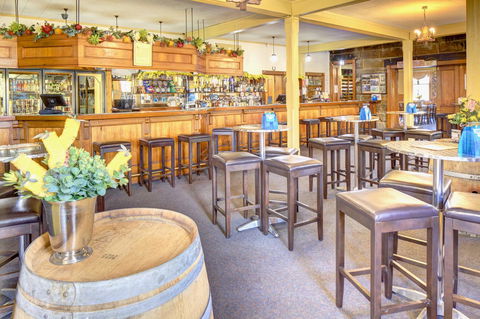 The Richmond Arms Hotel - Accommodation BNB 12