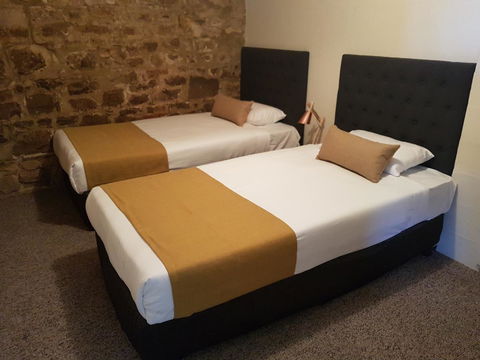 The Richmond Arms Hotel - Accommodation BNB 8