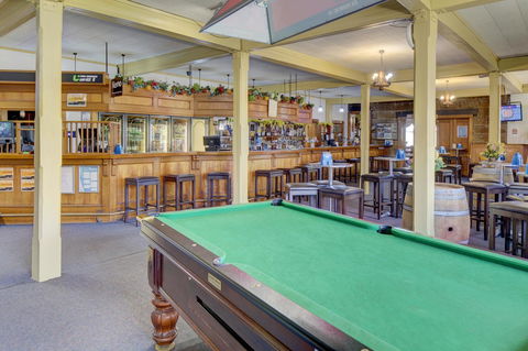 The Richmond Arms Hotel - Accommodation BNB 13