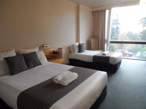 Commodore Regent - Accommodation BNB 40