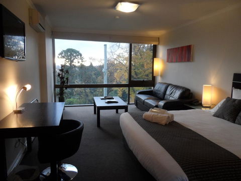 Commodore Regent - Accommodation BNB 5
