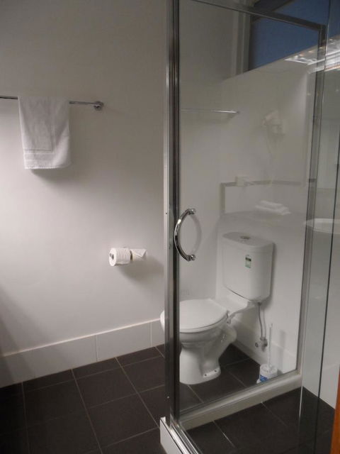 Commodore Regent - Accommodation BNB 20