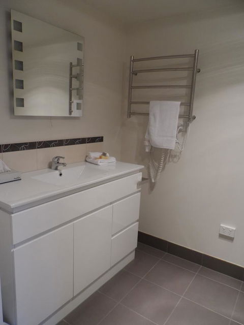Commodore Regent - Accommodation BNB 26