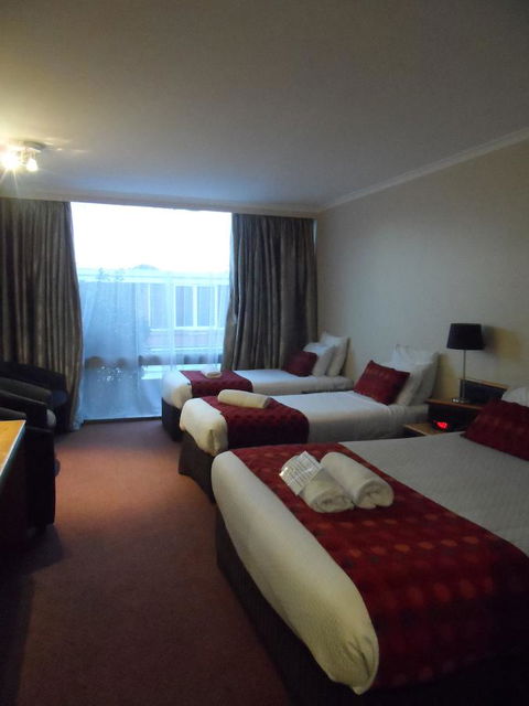 Commodore Regent - Accommodation BNB 17