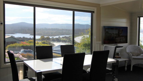 SEA EAGLE COTTAGE Amazing Views Of Bay Of Fires - Accommodation BNB 24