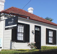 Alice's Cottages - Accommodation BNB