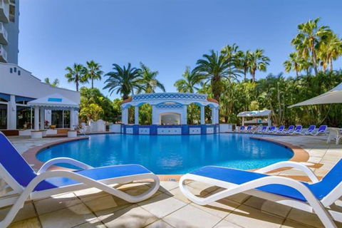 NEW Beautiful 1 Bedroom Beach Views Broadbeach - Accommodation BNB 3