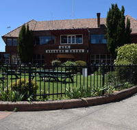 New Ivanhoe Hotel - Accommodation BNB