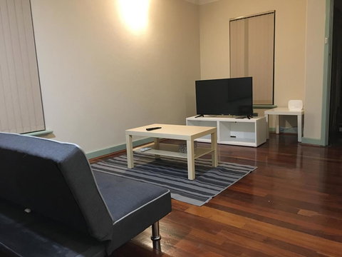 Newly Furnished Cosy Home - Accommodation BNB 0