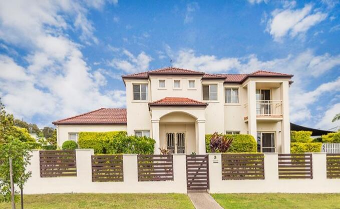 Oxenford QLD Accommodation BNB