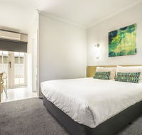 Nightcap at Skyways Hotel - Accommodation BNB