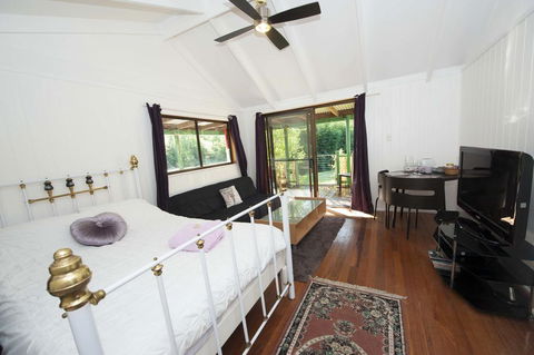 Nimbin Waterfall Retreat - Accommodation BNB 2