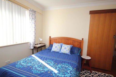NORTH HAVEN SEA BREEZE - 9 David Campbell St , North Haven - Accommodation BNB 1