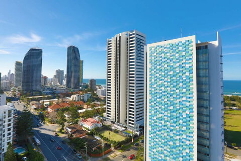 Ocean Views In The Heart Of Broadbeach - Accommodation BNB 1