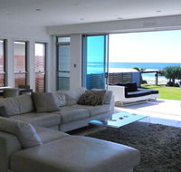 On The Beach - Accommodation BNB