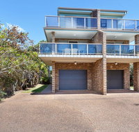 One Street from Main Beach - Accommodation BNB