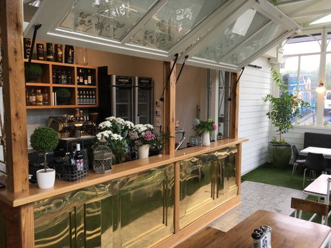 Oscars Hotel And Cafe Bar - Accommodation BNB 0