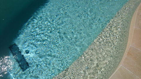 Palm Lakeside Holiday Home - Bowen, Whitsundays, Queensland - Accommodation BNB 1