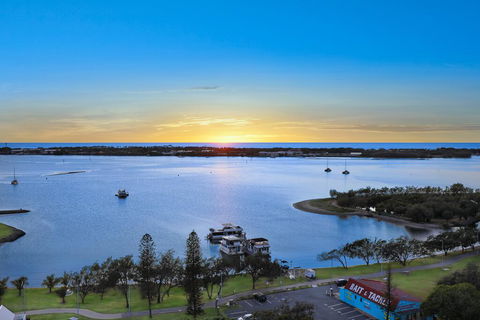 Palmerston Tower - Accommodation BNB 3