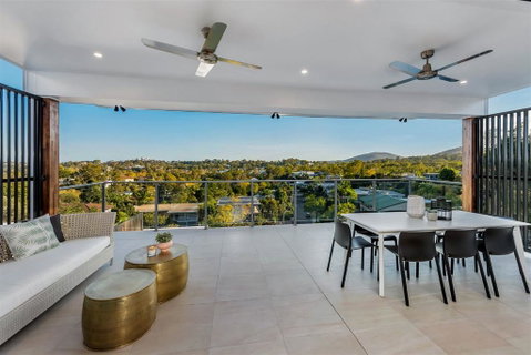 Panoramic Views Villa Birdwood Terrace 4 Bedroms - Toowong - Accommodation BNB 2