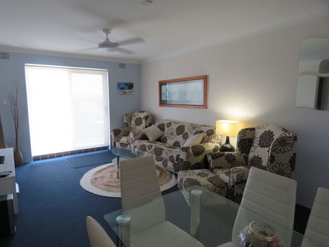Parkview, Unit 16, 11 Catalina Close - Accommodation BNB 1
