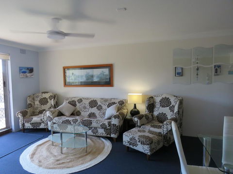 Parkview, Unit 16, 11 Catalina Close - Accommodation BNB 2