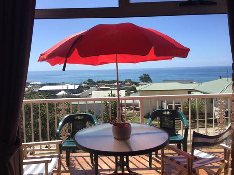 Penguin Seaside Homestay - Accommodation BNB 0