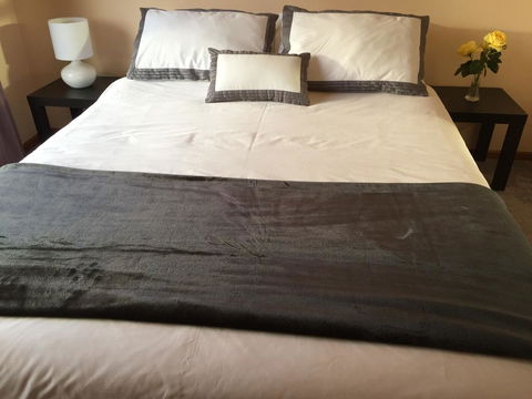 Penguin Seaside Homestay - Accommodation BNB 2