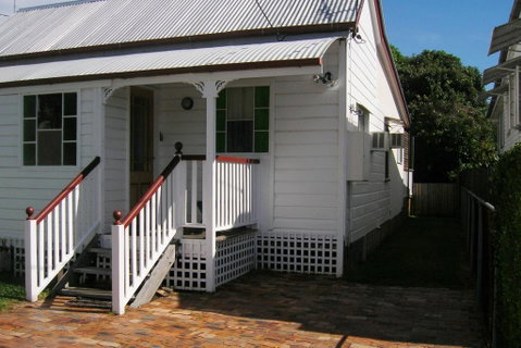 Pine Cottage - Accommodation BNB 0