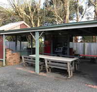 Pinewood Caravan Park - Accommodation BNB