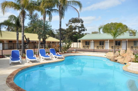 Pinjarra Resort - Accommodation BNB 0