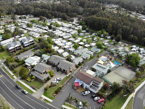 Pleasurelea Tourist Resort & Caravan Park - Accommodation BNB 2