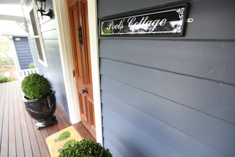 Poet's Cottage - Fireplace, Close To Treks - Accommodation BNB 2