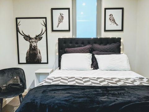 Presidential 3-bed 2-bath, Balcony, With Pool Included - Accommodation BNB 3