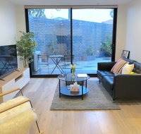 Pride Bentleigh Apartment with Private Garden - Accommodation BNB