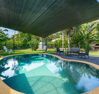 Private Pool Big Backyard Aircon - Paradise - Accommodation BNB
