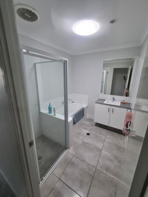 Quiet Sunny Relaxed Home Close To Theme Parks - Accommodation BNB 2