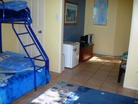 Rainbow Breezes 4 - Rainbow Beach, Townhouse With Breath-taking Ocean Views To Fraser Island - Accommodation BNB 3