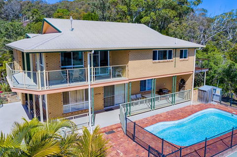 Rainbow Views - Rainbow Beach, Stunning Ocean Views And A Swimming Pool - Accommodation BNB 1